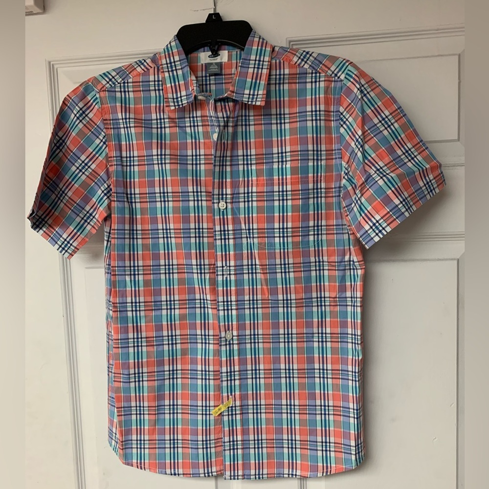 Old Navy boys plaid button down shirt (Boys)